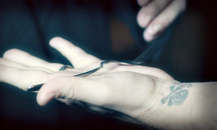 Liquid Metal 2 by Morgan Strebler | Ellusionist