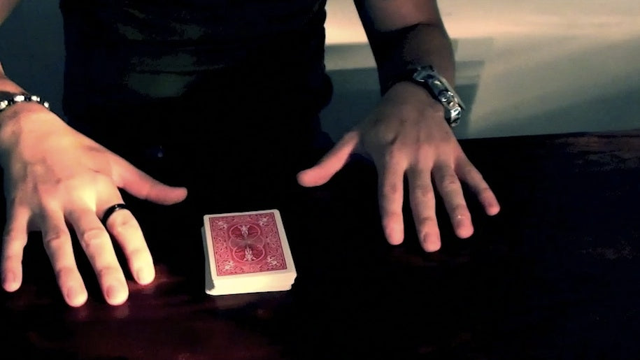 Attraction by Laurent Mikelfield | Ellusionist