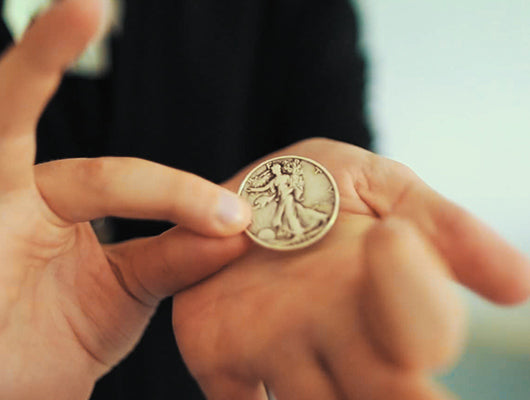 One Coin Routine by Moritz Mueller | Ellusionist