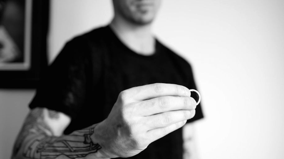 Coin Ring Thing by Dan Hauss | Ellusionist